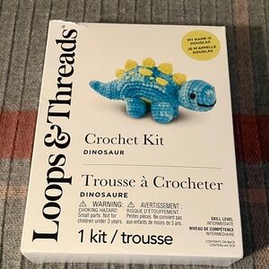 Loops & Threads Crochet Kit - Blue & Yellow Dinosaur